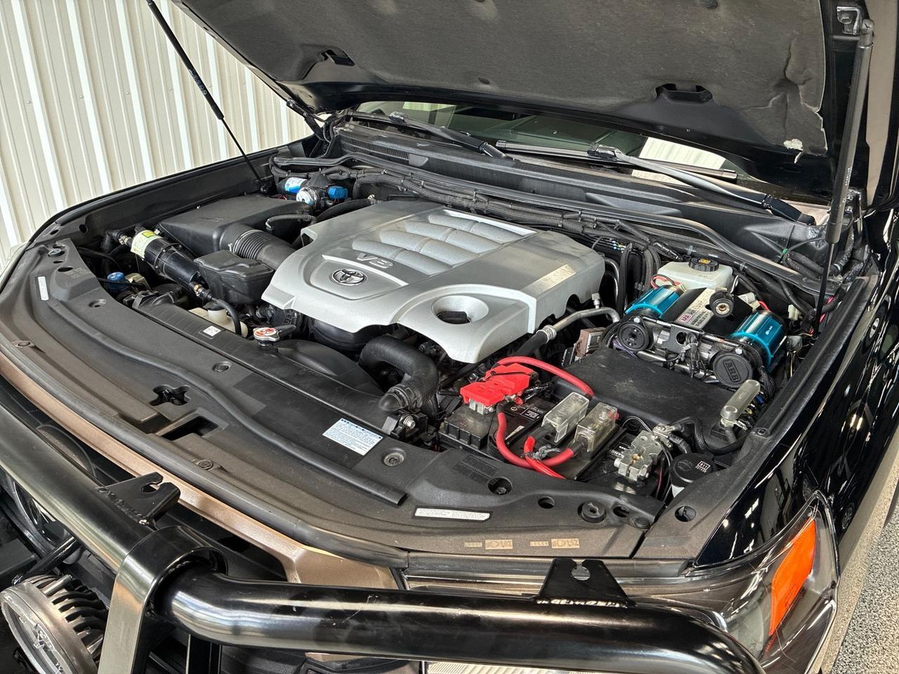 2020 Toyota Land Cruiser Heritage Edition, Dobinsons Lift, Overland Build, Drawers, Shower, Sleeping Platform, and LOTS MORE. Houston TX