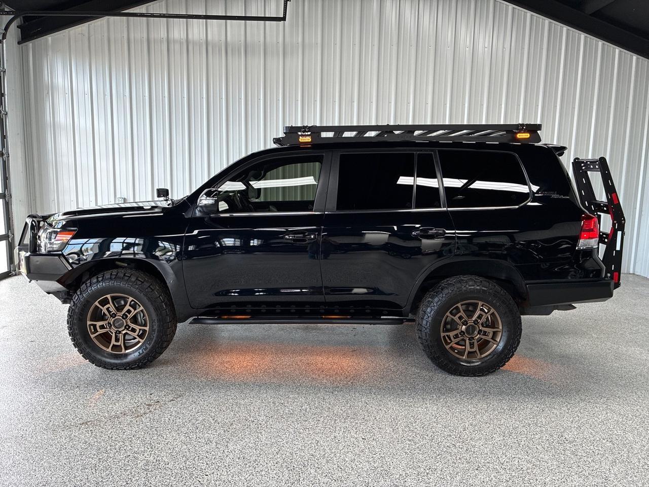 2020 Toyota Land Cruiser Heritage Edition, Dobinsons Lift, Overland Build, Drawers, Shower, Sleeping Platform, and LOTS MORE. Houston TX
