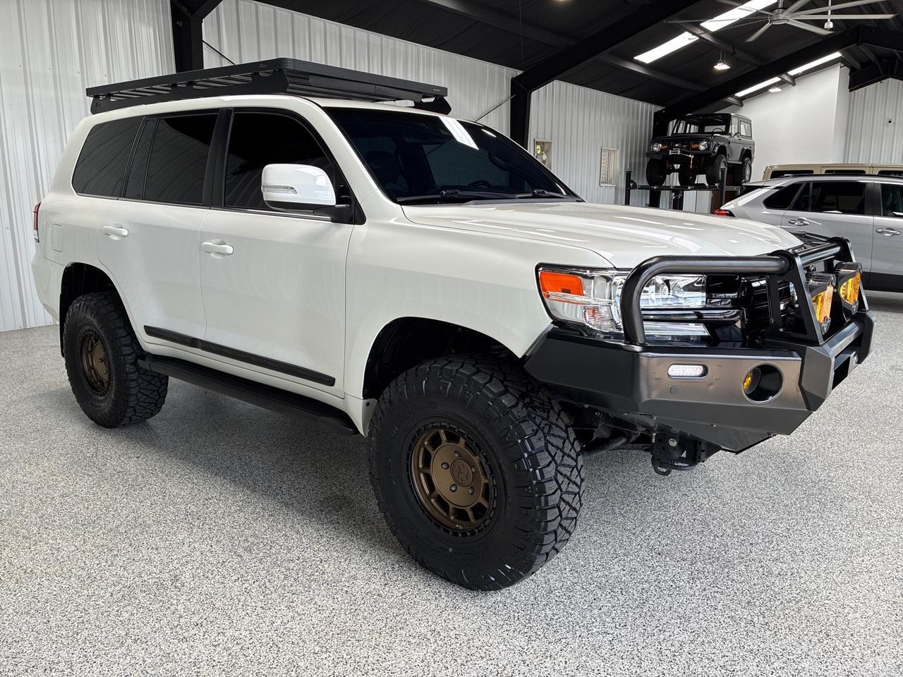 2020 Toyota Land Cruiser Old Man Emu BP-51 Lift, Ironman Bumper, Baja Design Lights, Front Runner Roof Rack, Fifteen52 Wheels Houston TX