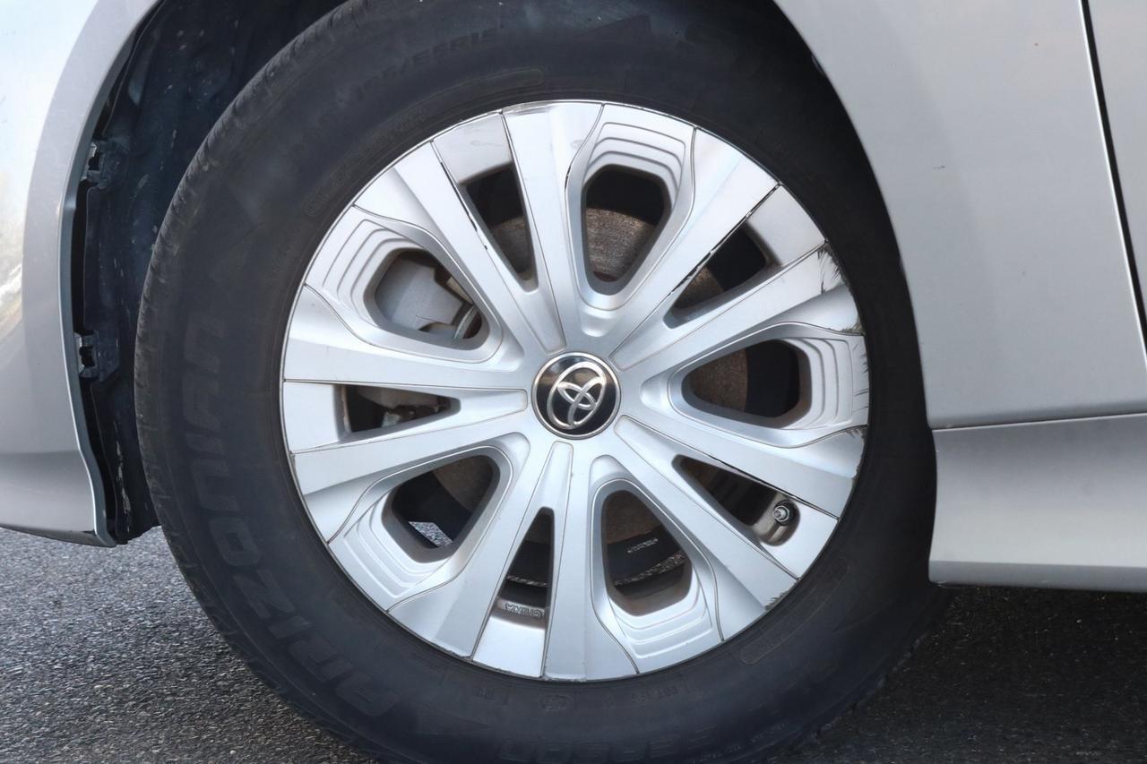 2020 Toyota Prius L Fredericksburg VA