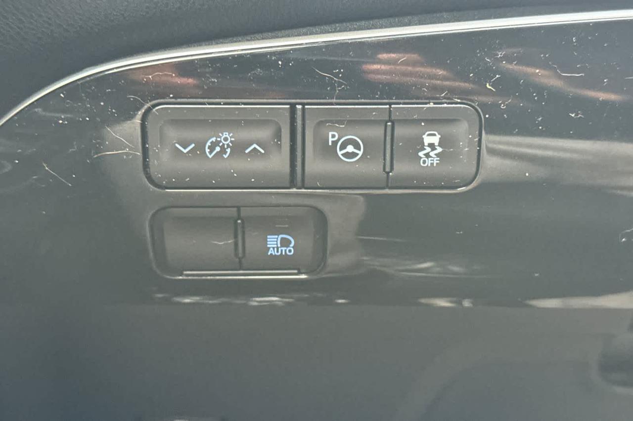 2020 Toyota Prius LE Roseville CA