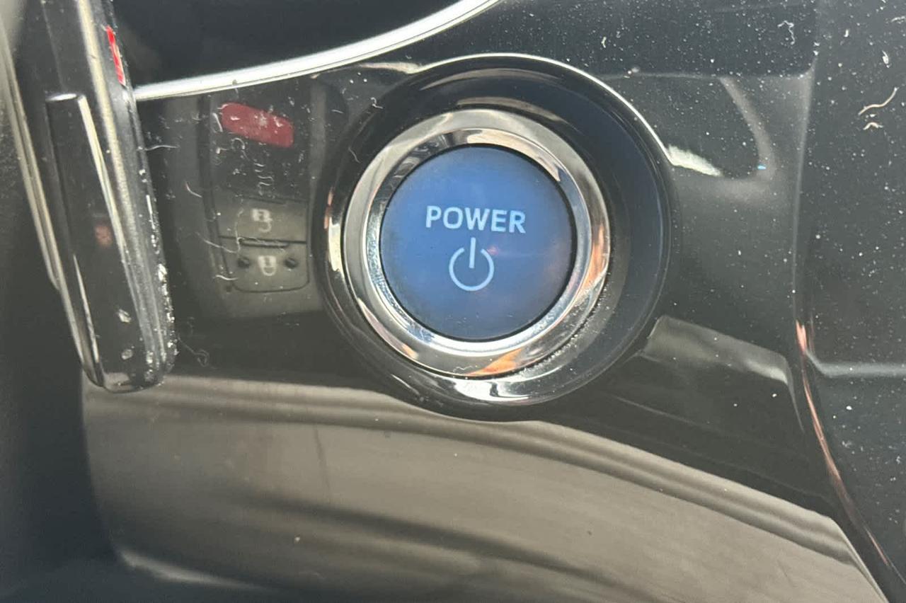 2020 Toyota Prius LE Roseville CA