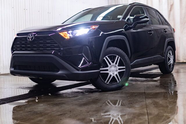 2020 Toyota RAV4 AWD LE BCam Red Deer AB