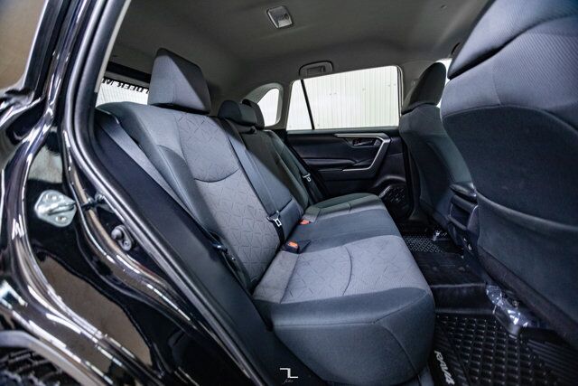 2020 Toyota RAV4 AWD LE BCam Red Deer AB