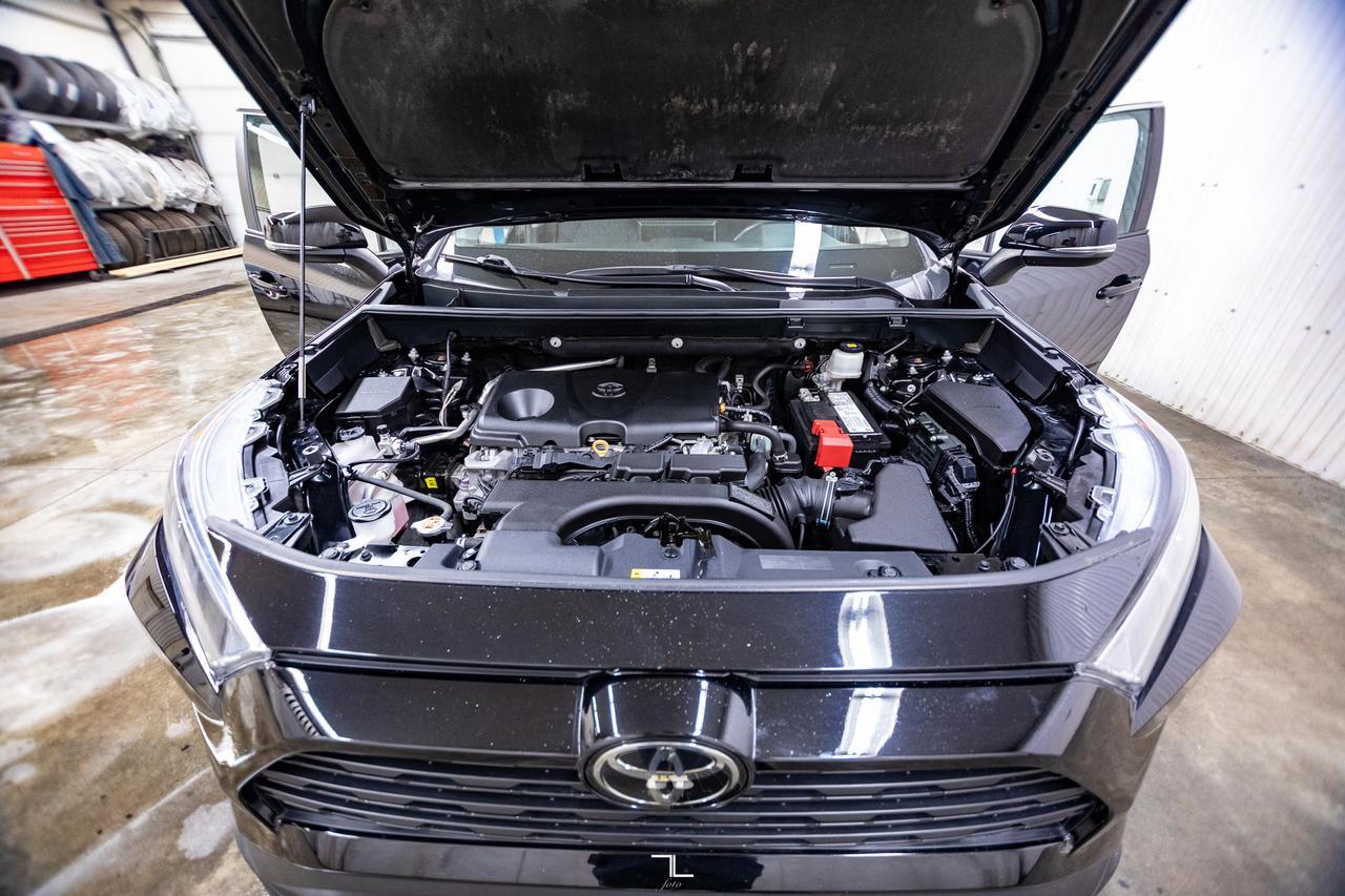 2020 Toyota RAV4 AWD LE BCam Red Deer AB