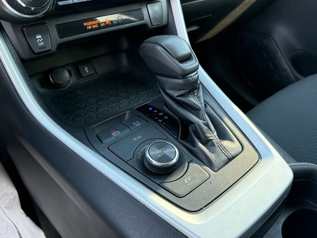 2020 Toyota RAV4 Hybrid LE Crestwood KY