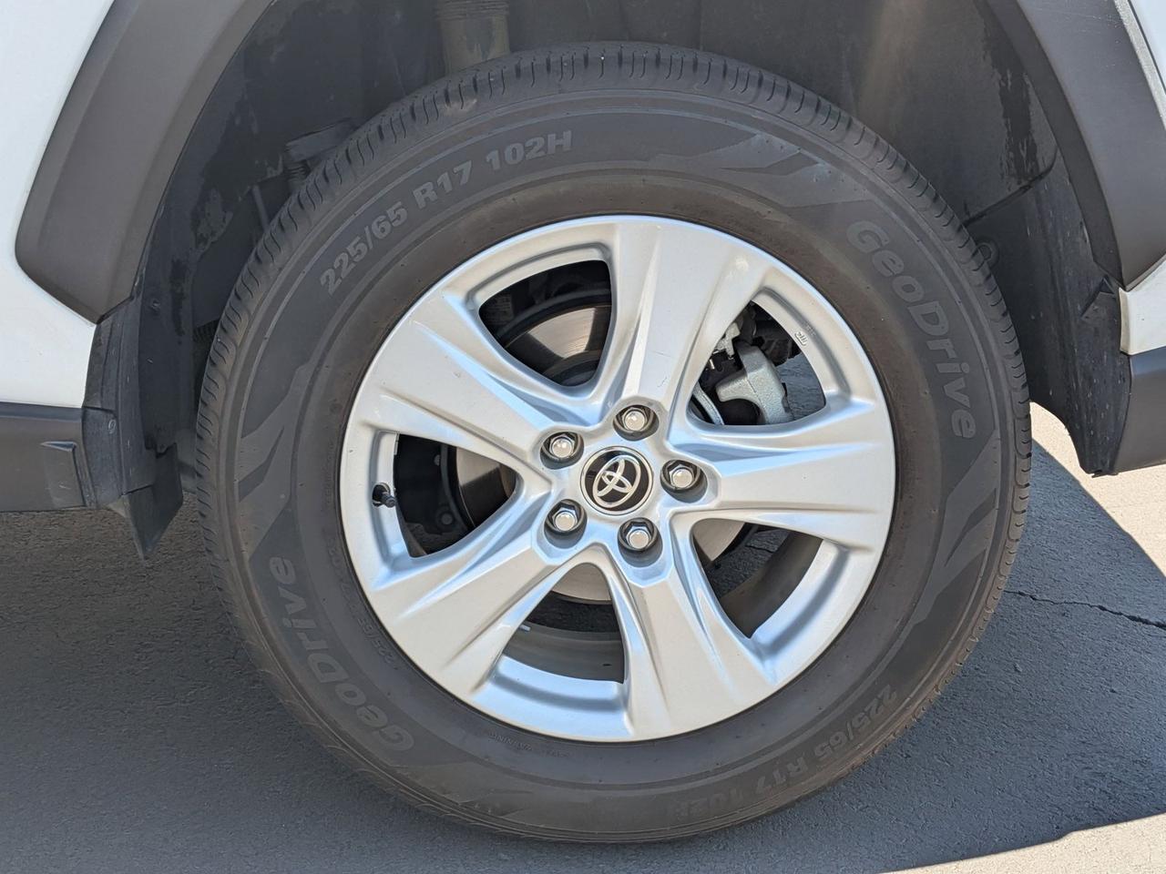 2020 Toyota RAV4 Hybrid LE Roseville CA