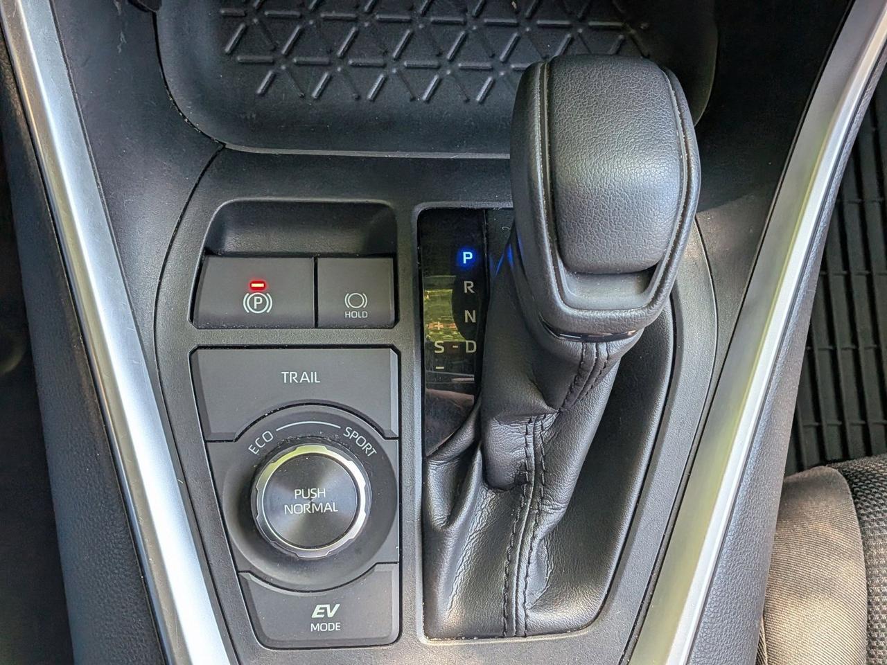 2020 Toyota RAV4 Hybrid LE Roseville CA