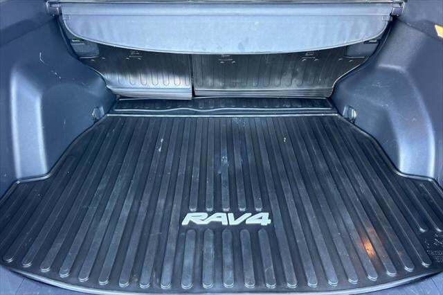 2020 Toyota RAV4 Hybrid LE Roseville CA