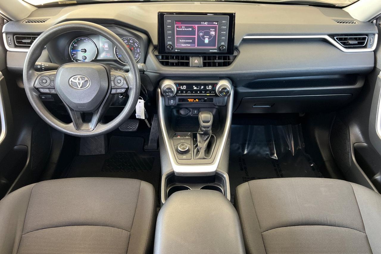 2020 Toyota RAV4 Hybrid LE