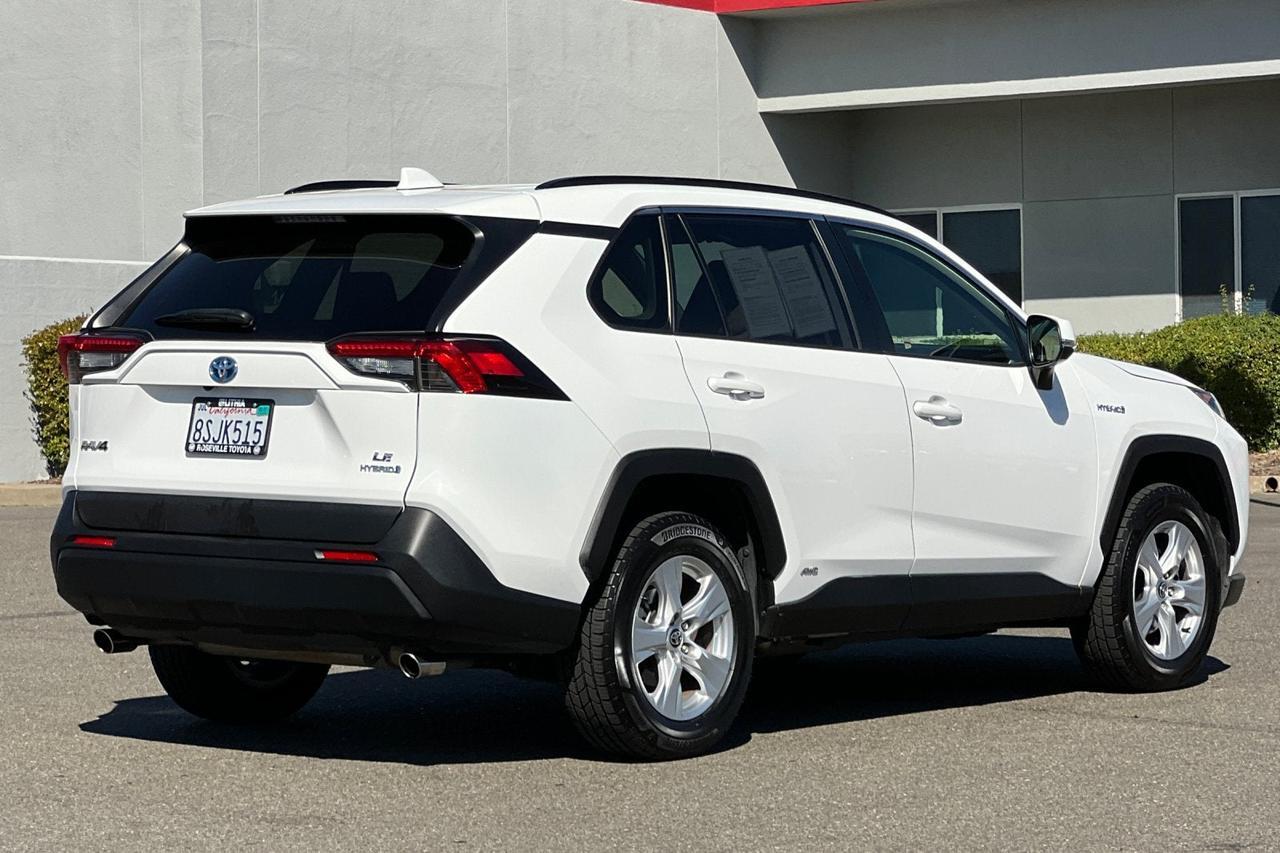 2020 Toyota RAV4 Hybrid LE