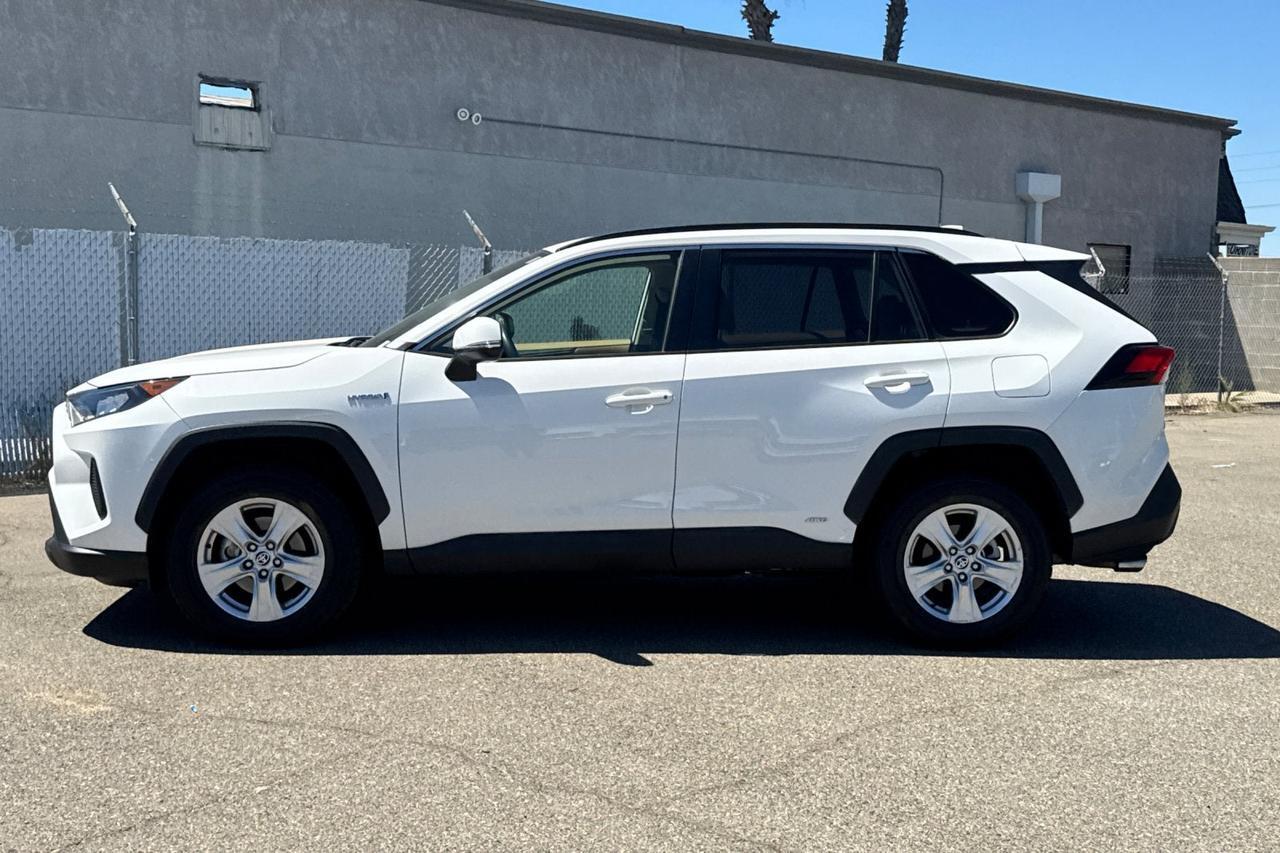 2020 Toyota RAV4 Hybrid LE