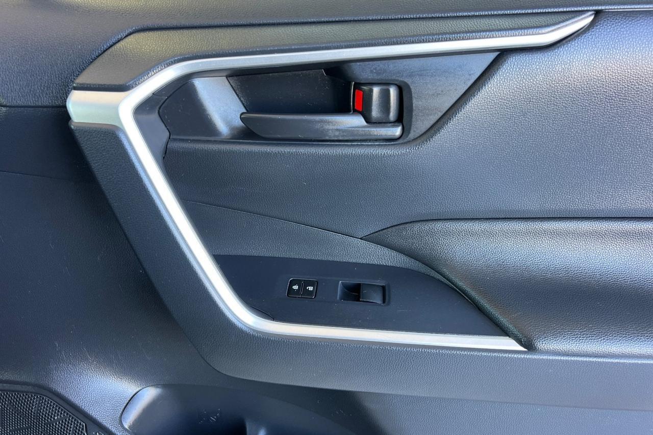 2020 Toyota RAV4 Hybrid LE Roseville CA