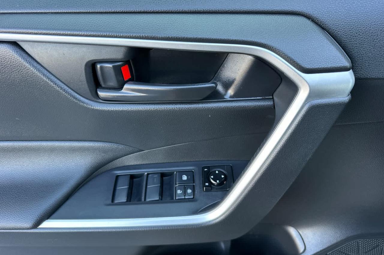 2020 Toyota RAV4 Hybrid LE Roseville CA