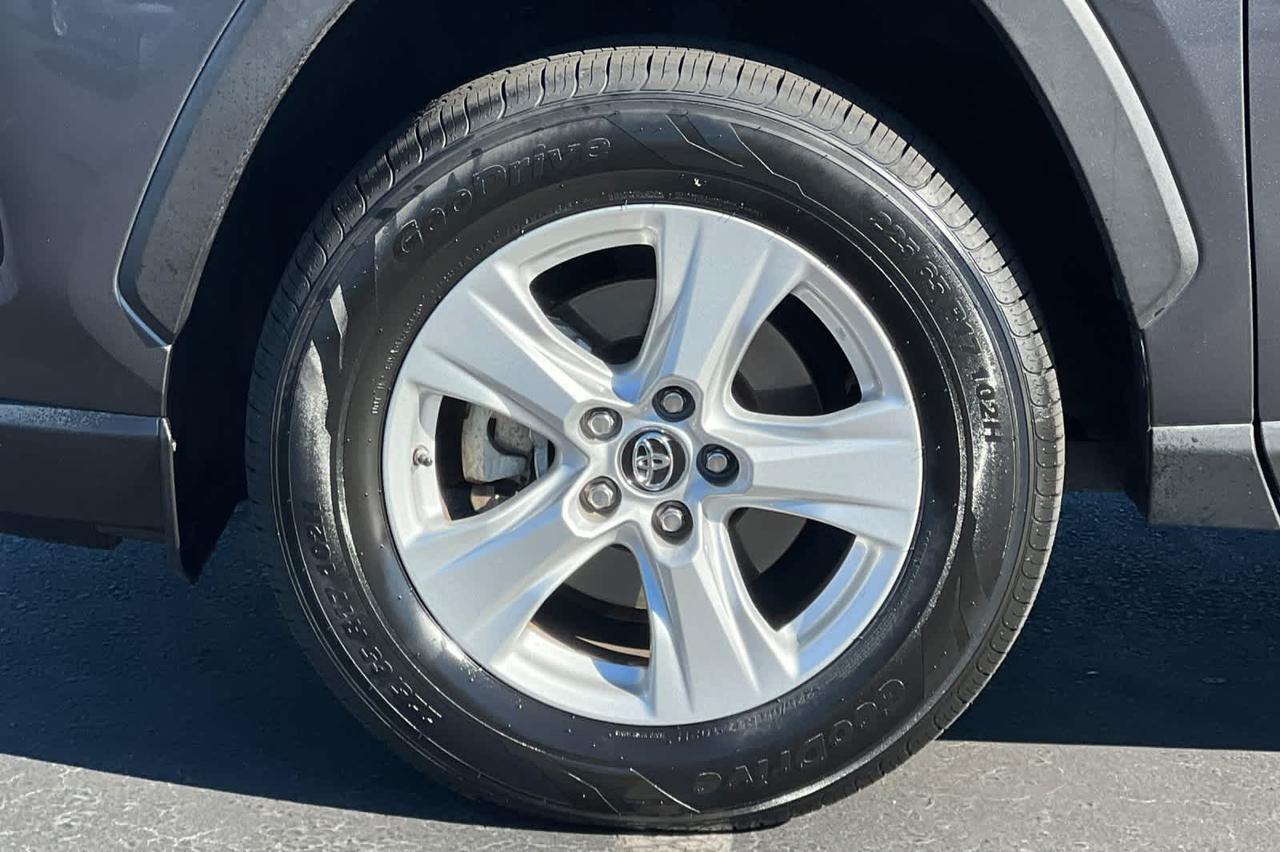 2020 Toyota RAV4 Hybrid LE Roseville CA
