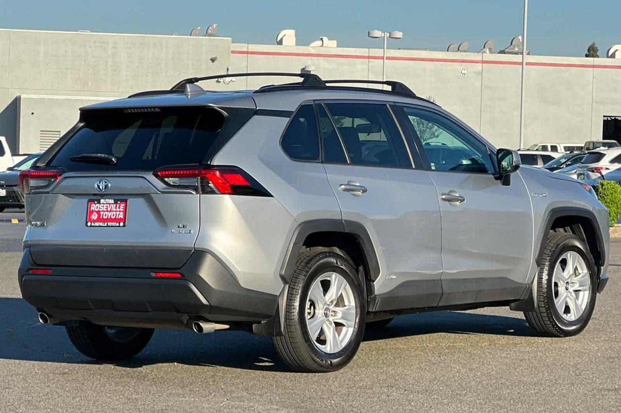 2020 Toyota RAV4 Hybrid LE