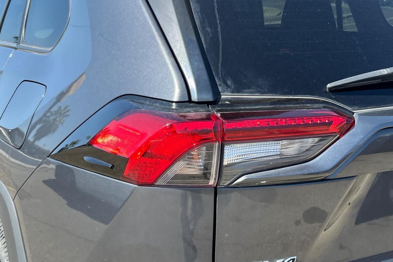 2020 Toyota RAV4 Hybrid LE Roseville CA