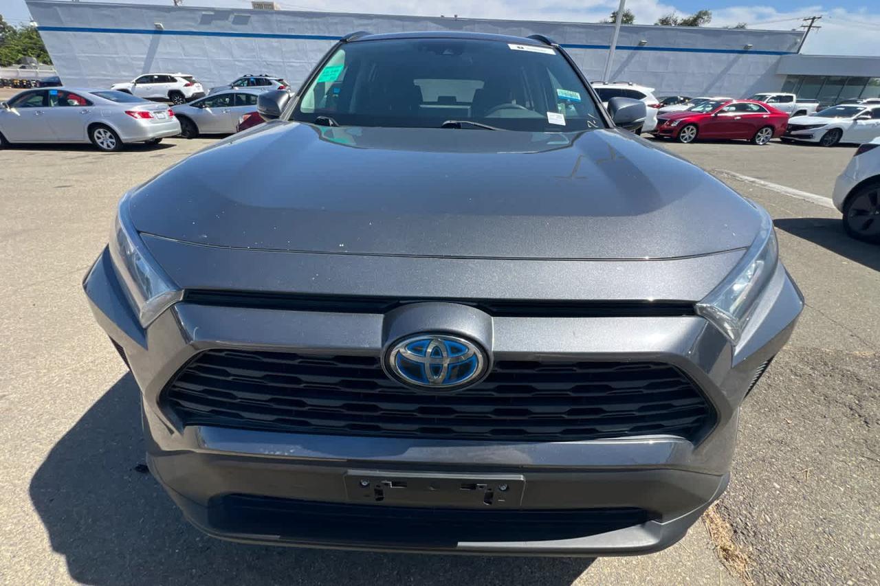 2020 Toyota RAV4 Hybrid LE