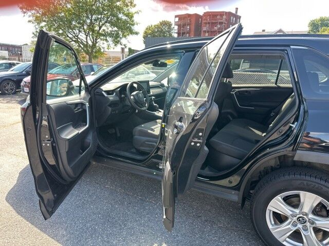 2020 Toyota RAV4 Hybrid LE Worcester MA