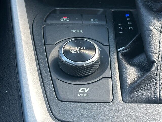 2020 Toyota RAV4 Hybrid LE Worcester MA
