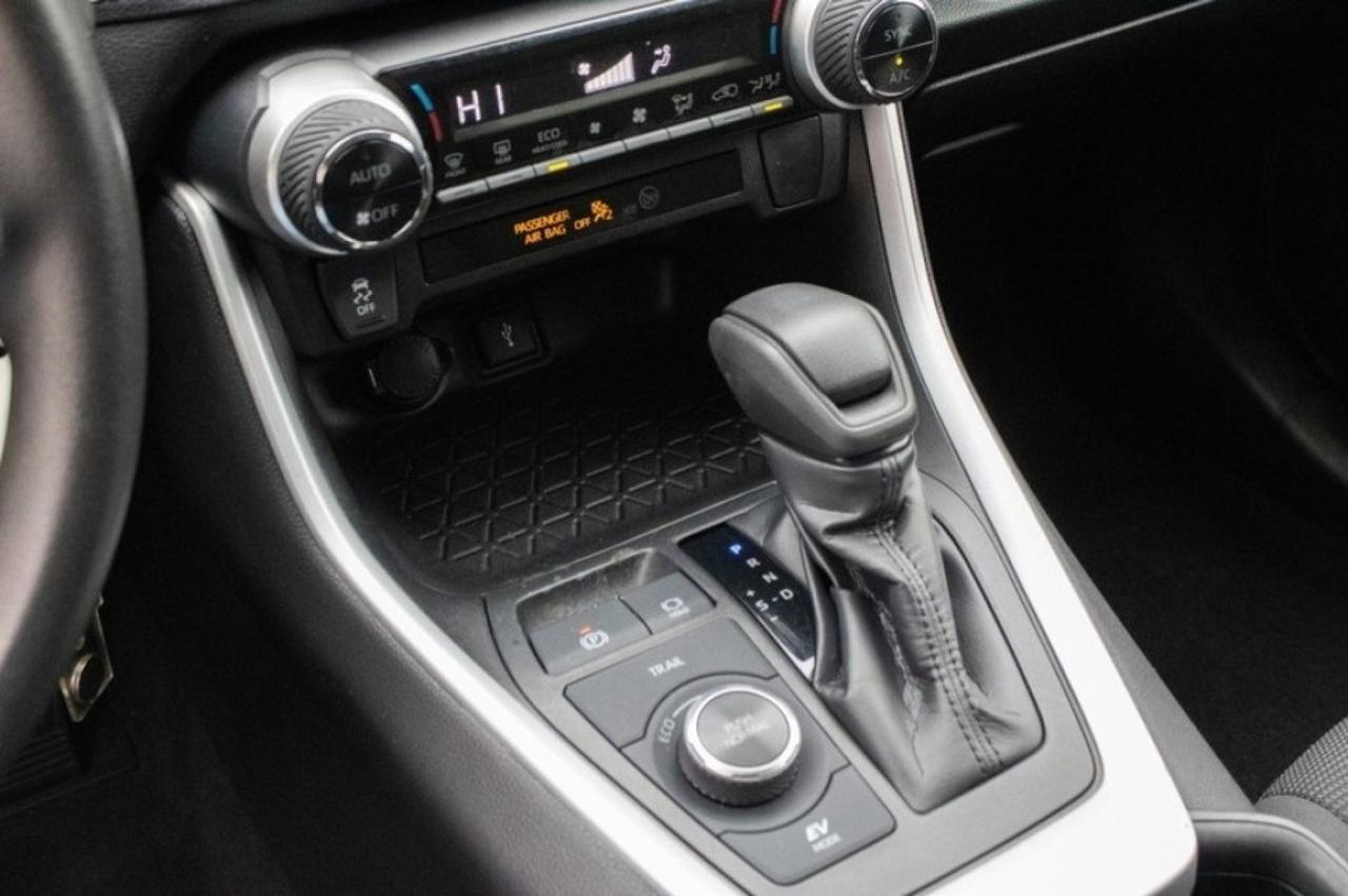 2020 Toyota RAV4 Hybrid LE Yonkers NY