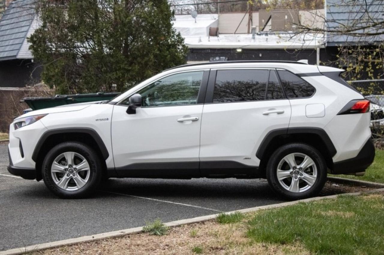 2020 Toyota RAV4 Hybrid LE Yonkers NY