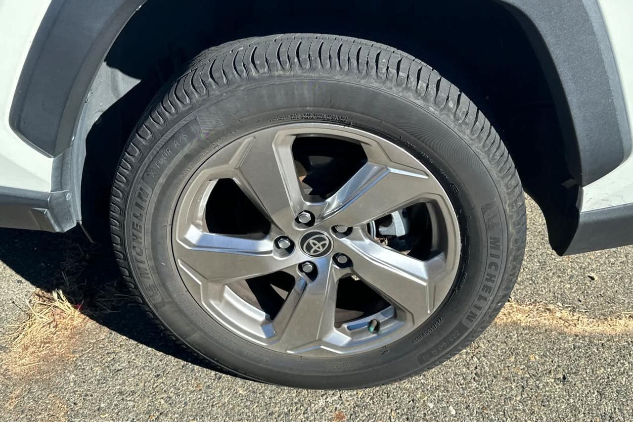 2020 Toyota RAV4 Hybrid Limited Roseville CA