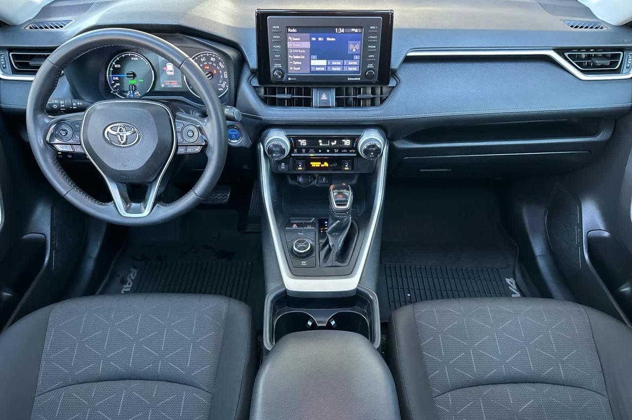 2020 Toyota RAV4 Hybrid XLE