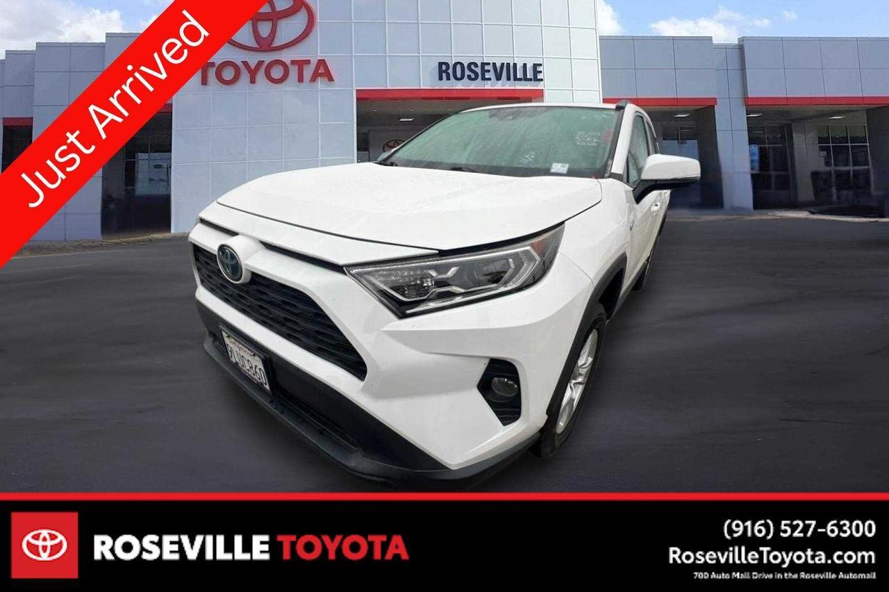 2020 Toyota RAV4 Hybrid XLE