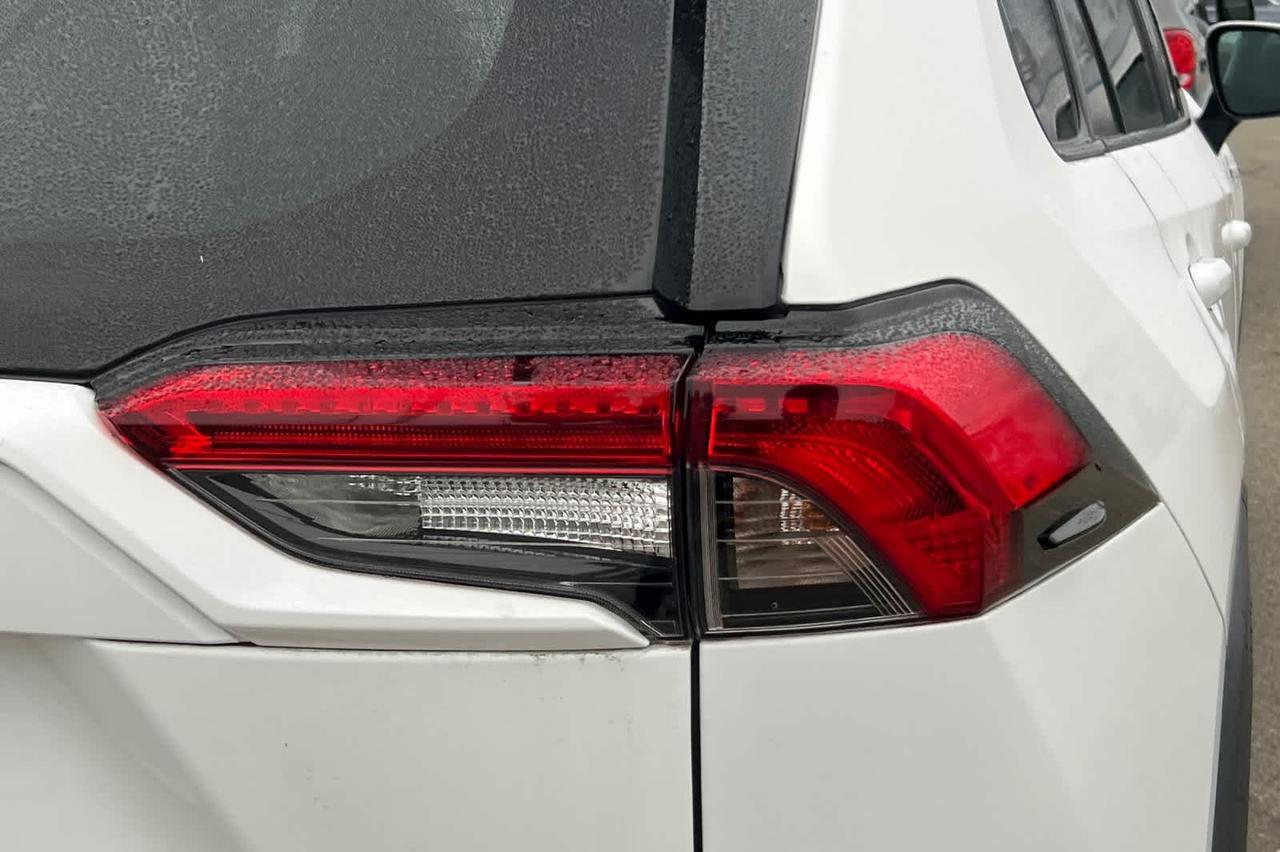 2020 Toyota RAV4 Hybrid XLE Roseville CA