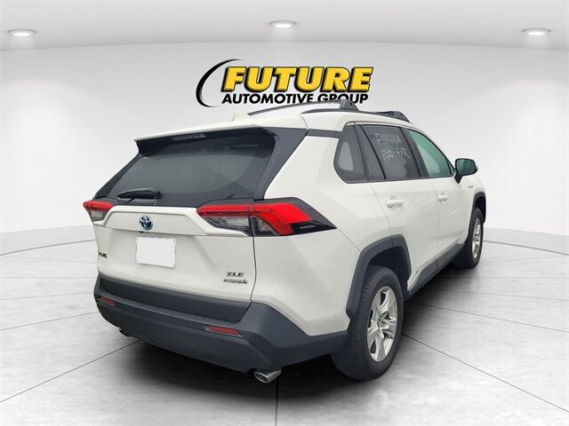 2020 Toyota RAV4 Hybrid XLE