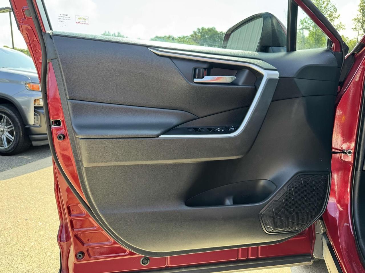 2020 Toyota RAV4 Hybrid XLE Fredericksburg VA