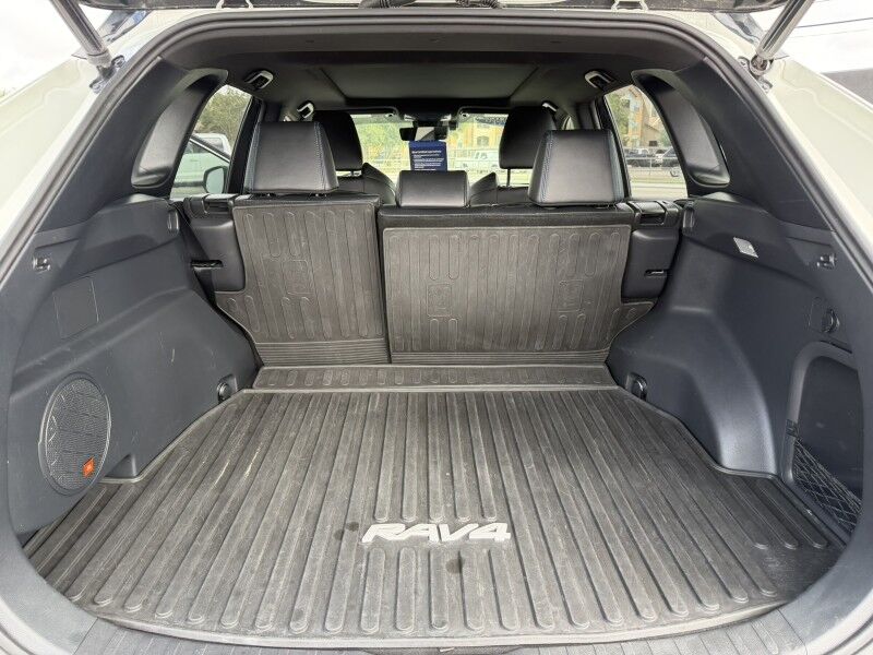 2020 Toyota RAV4 Hybrid XSE Del Rio TX