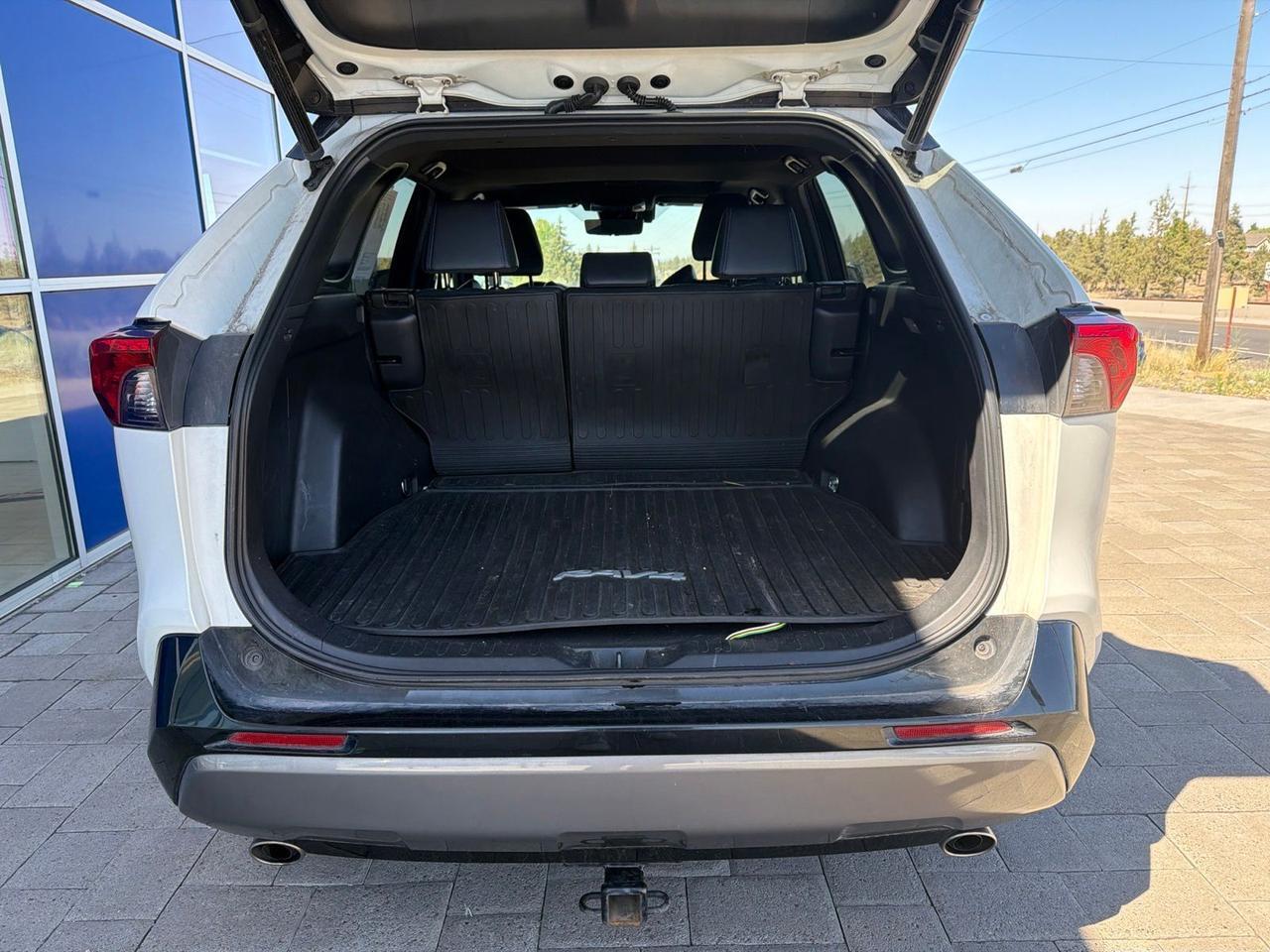 2020 Toyota RAV4 Hybrid XSE Bend OR