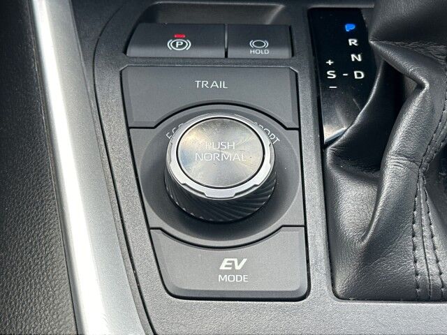 2020 Toyota RAV4 Hybrid XSE Worcester MA
