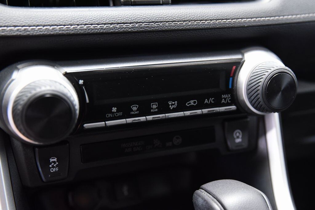 2020 Toyota RAV4 LE Akron