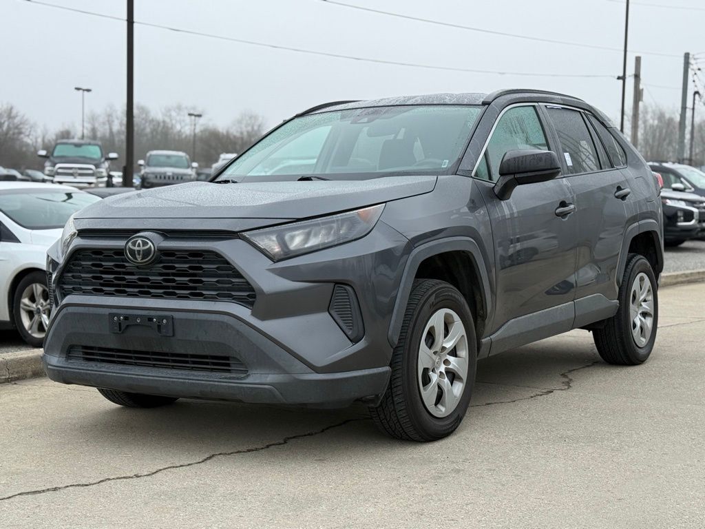 2020 Toyota RAV4 LE