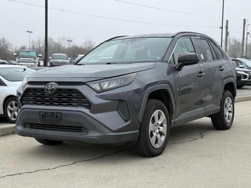 2020 Toyota RAV4 LE