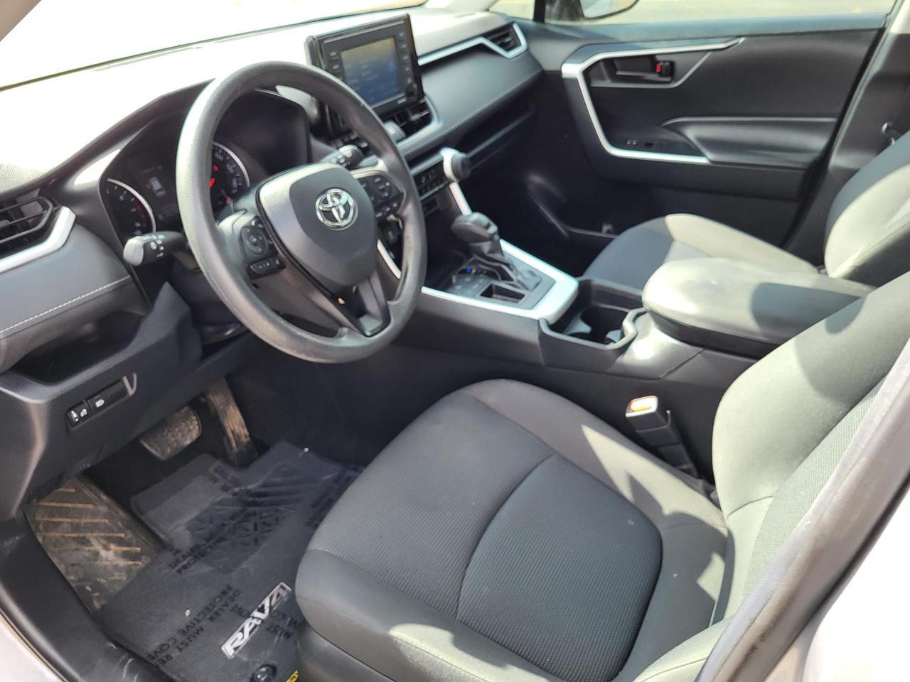 2020 Toyota RAV4 LE FWD (Natl) Beeville TX