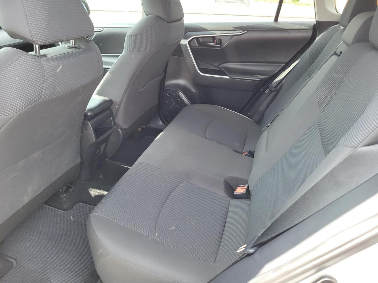 2020 Toyota RAV4 LE FWD (Natl) Beeville TX