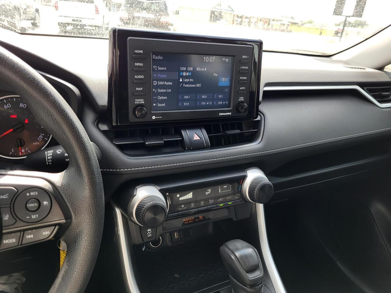 2020 Toyota RAV4 LE FWD (Natl) Beeville TX
