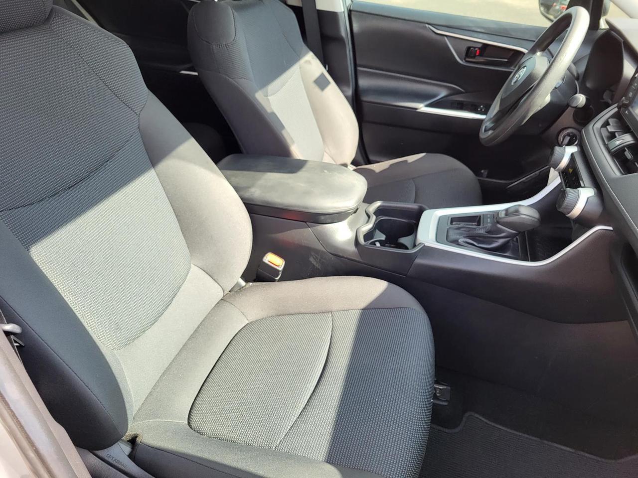 2020 Toyota RAV4 LE FWD (Natl) Beeville TX