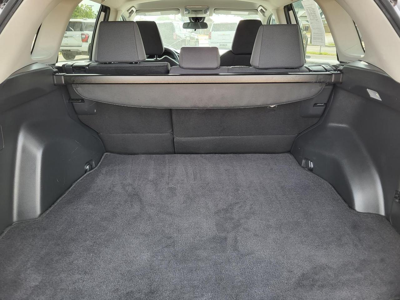 2020 Toyota RAV4 LE FWD (Natl) Beeville TX