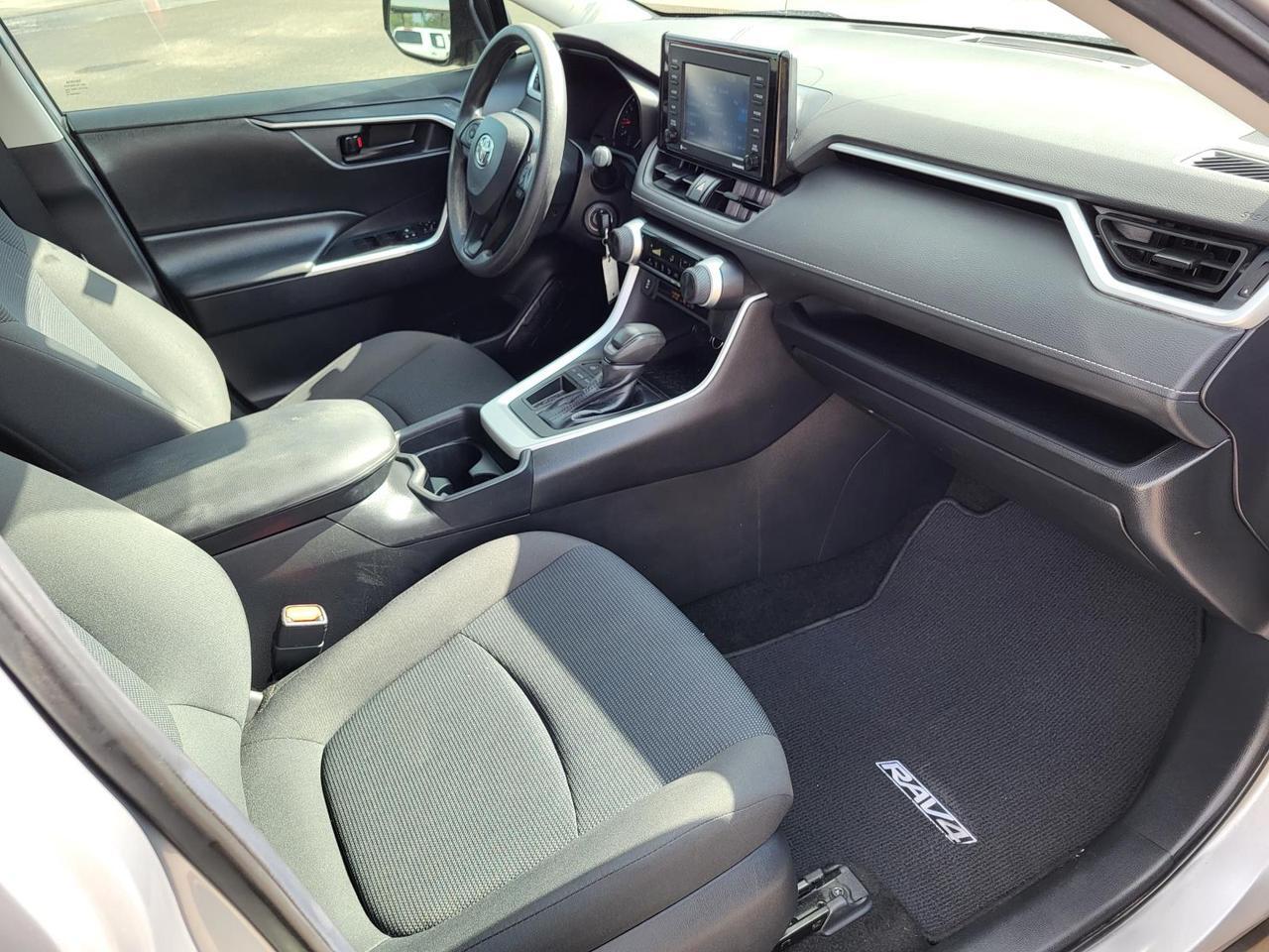 2020 Toyota RAV4 LE FWD (Natl) Beeville TX