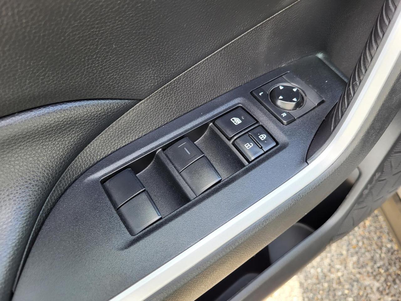 2020 Toyota RAV4 LE FWD (Natl) Beeville TX