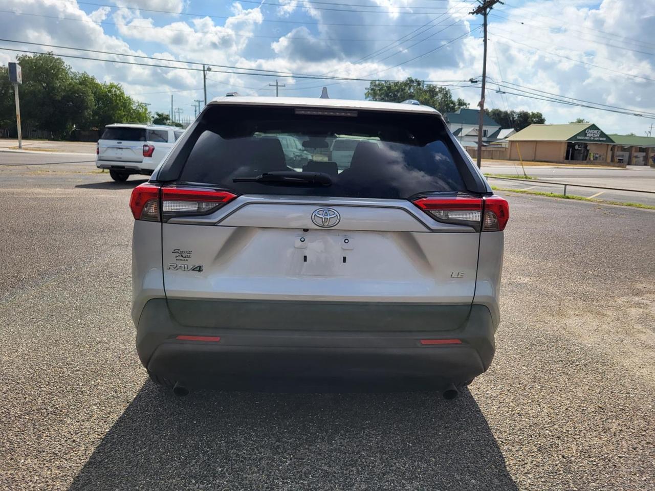 2020 Toyota RAV4 LE FWD (Natl) Beeville TX