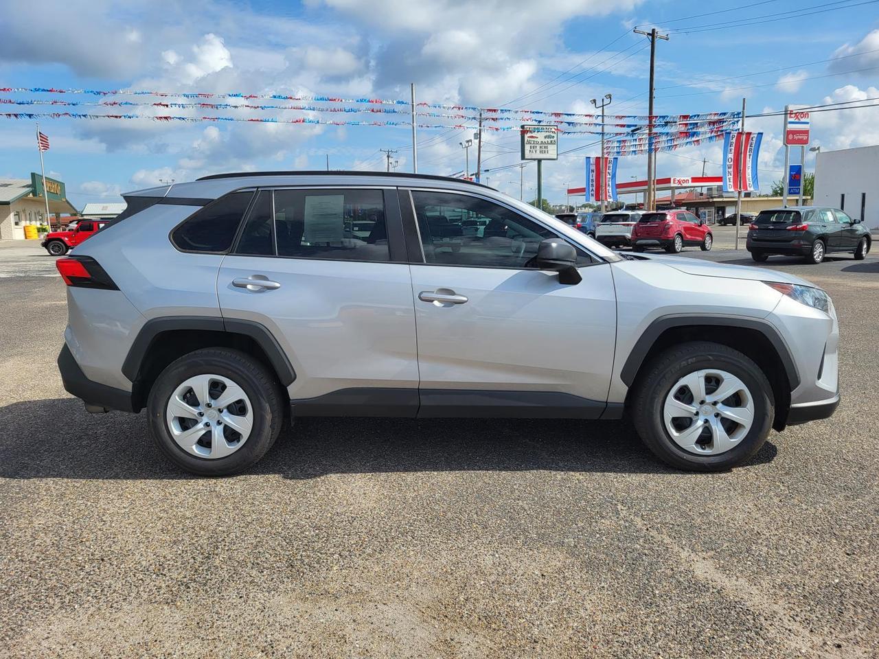 2020 Toyota RAV4 LE FWD (Natl) Beeville TX