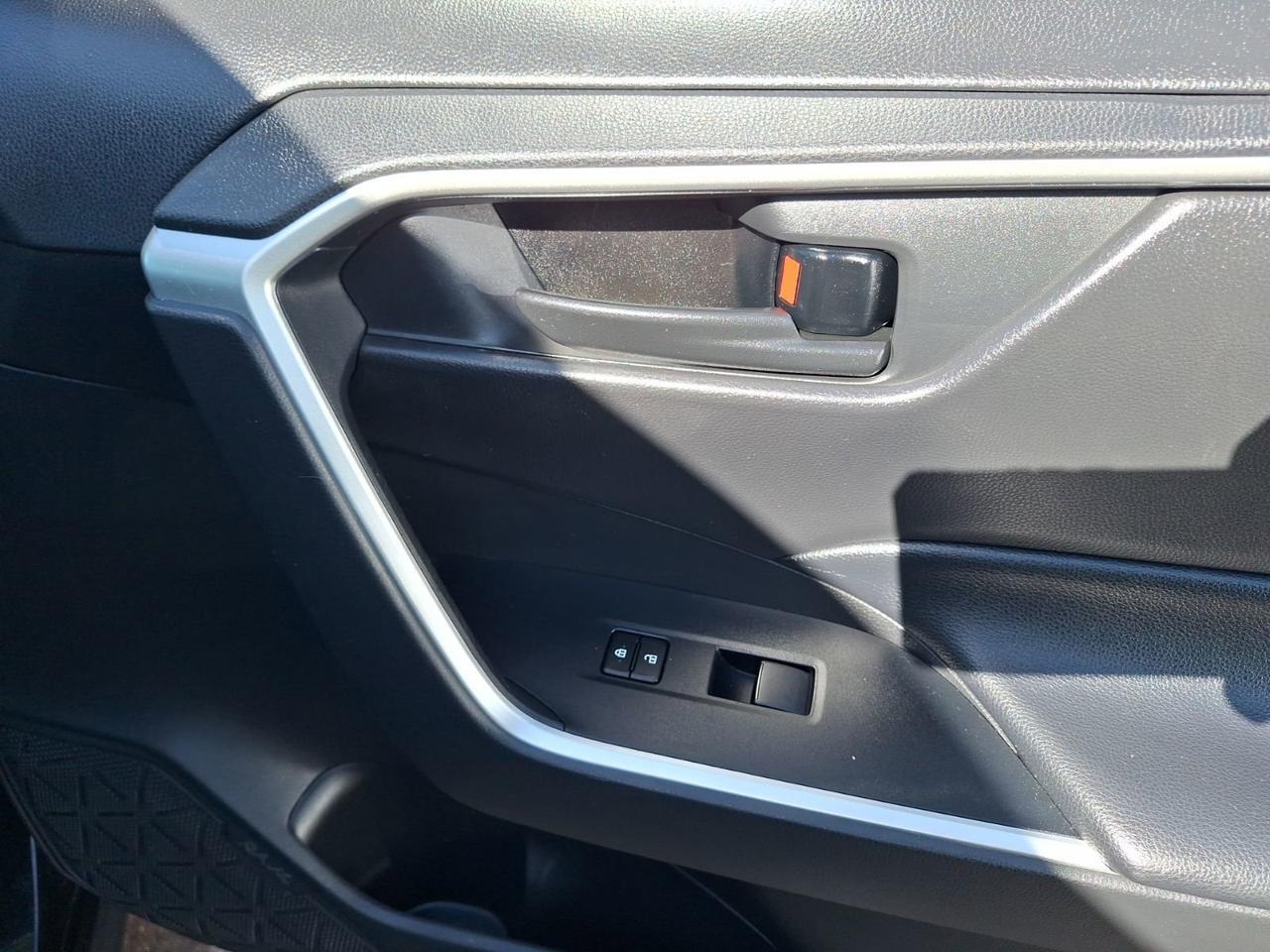 2020 Toyota RAV4 LE Hurst TX