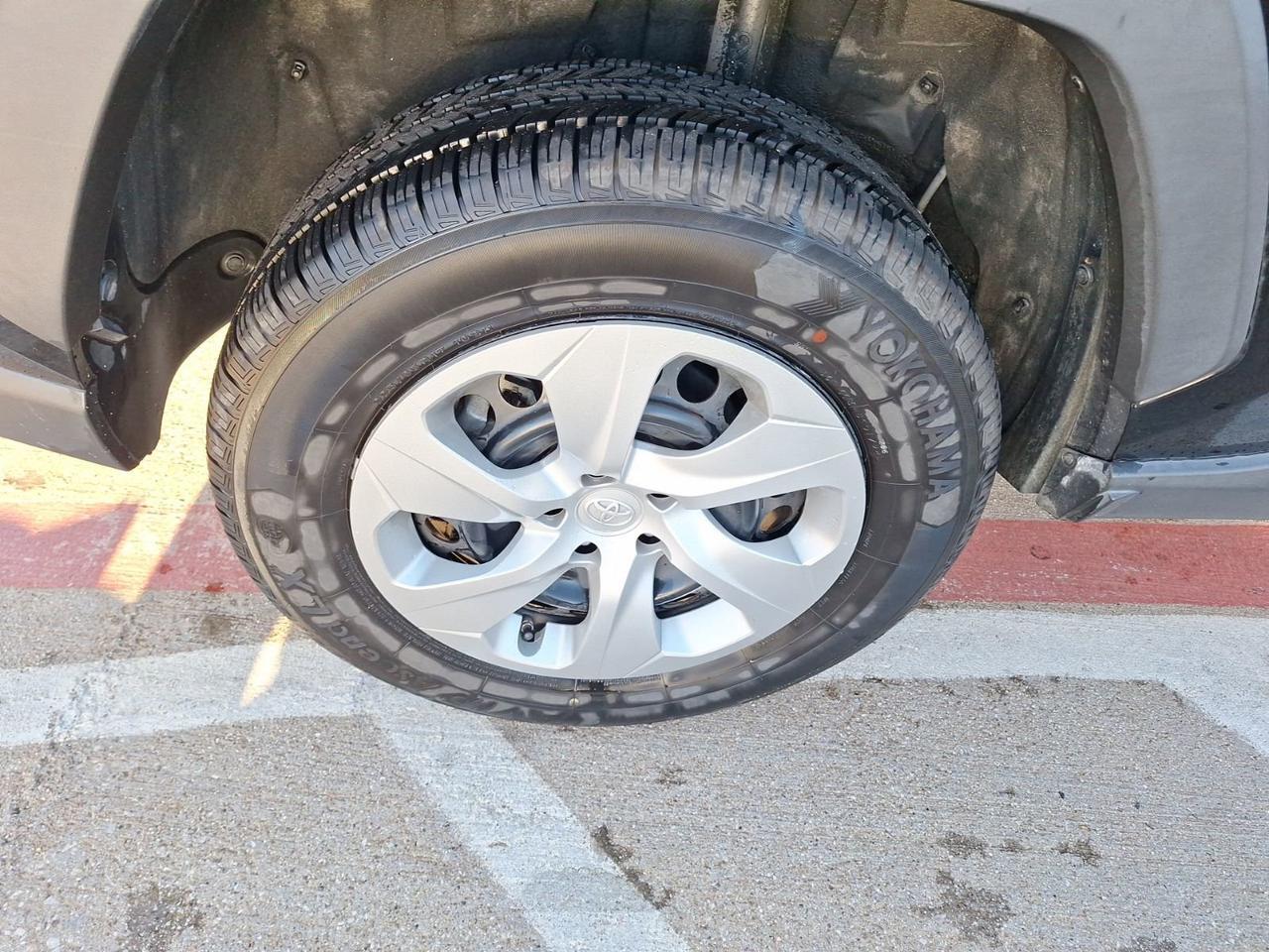 2020 Toyota RAV4 LE Hurst TX