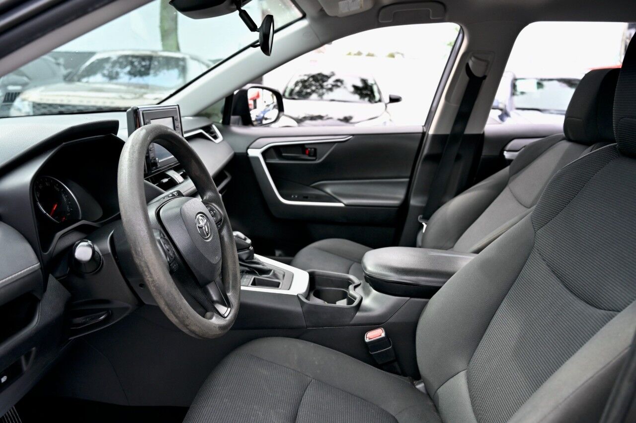 2020 Toyota RAV4 LE Doral FL